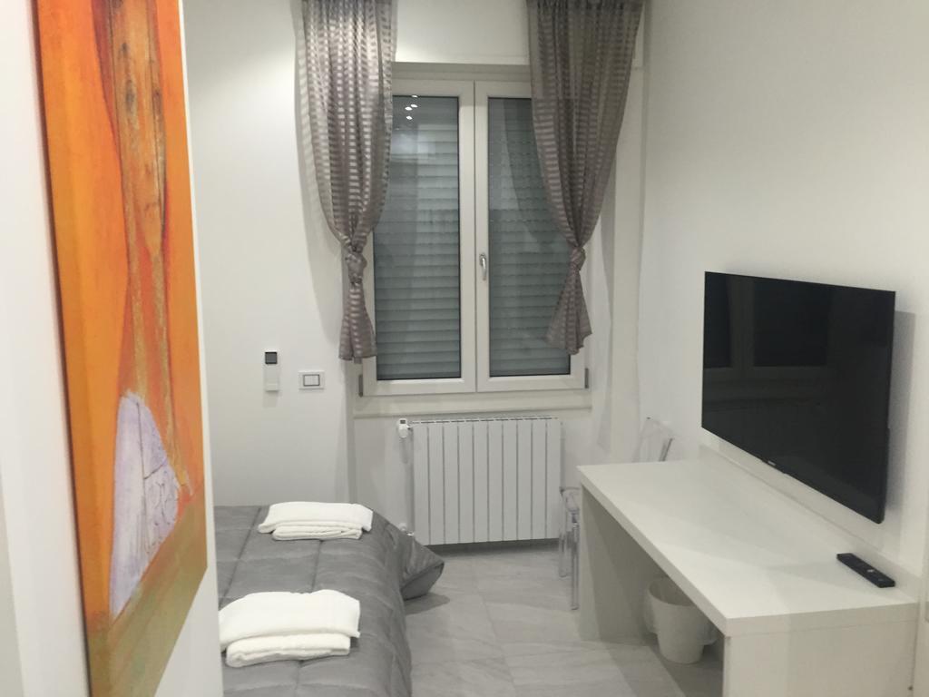Picaflor Art & Rooms Милан Номер фото
